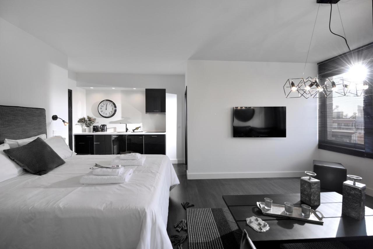 Ater Albus By K&K Aparthotel Athene Buitenkant foto